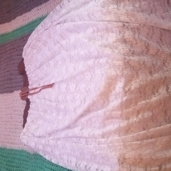 White lace skirt. Size L - Picture 1 of 3